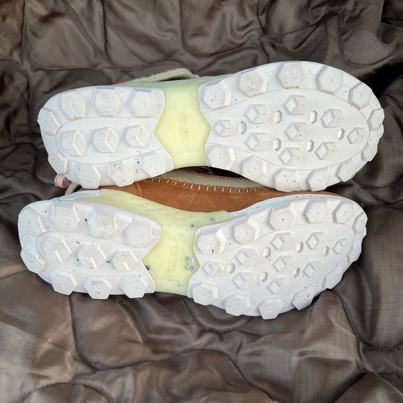 HOLO+CO Women’s Tan & Cream Ankle Booties - Picture 6 of 7